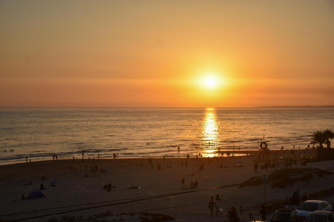 Rock'S Beach Spot Front Costa da Caparica Esterno foto