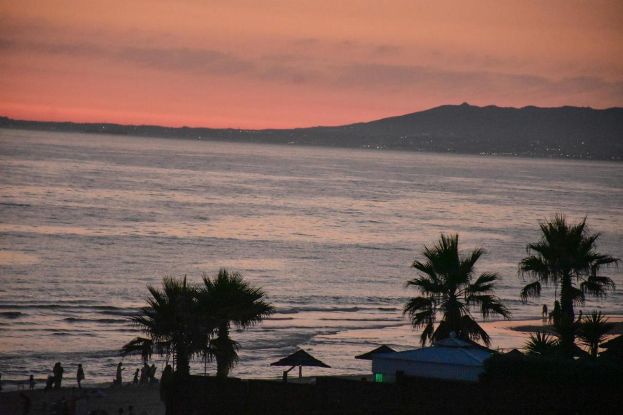 Rock'S Beach Spot Front Costa da Caparica Esterno foto