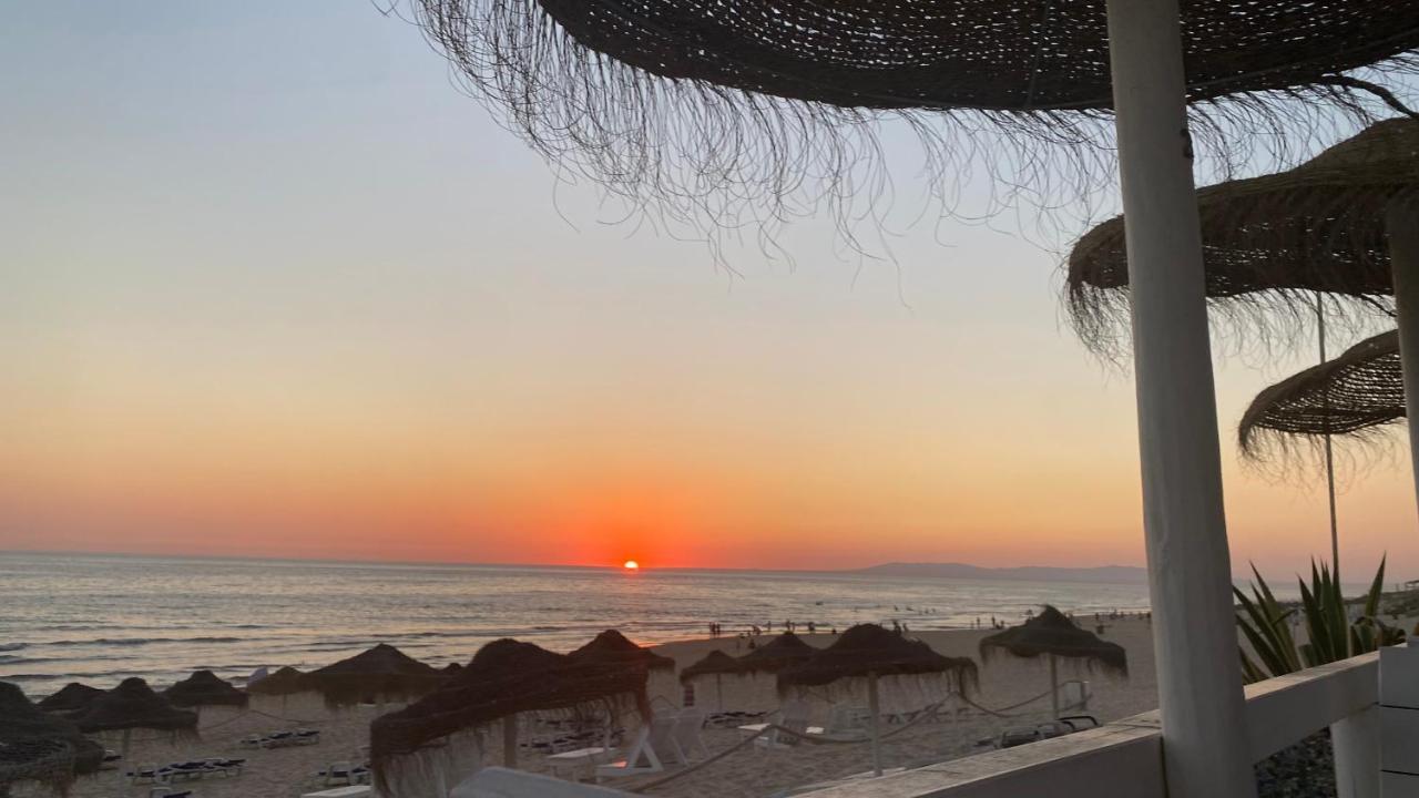 Rock'S Beach Spot Front Costa da Caparica Esterno foto