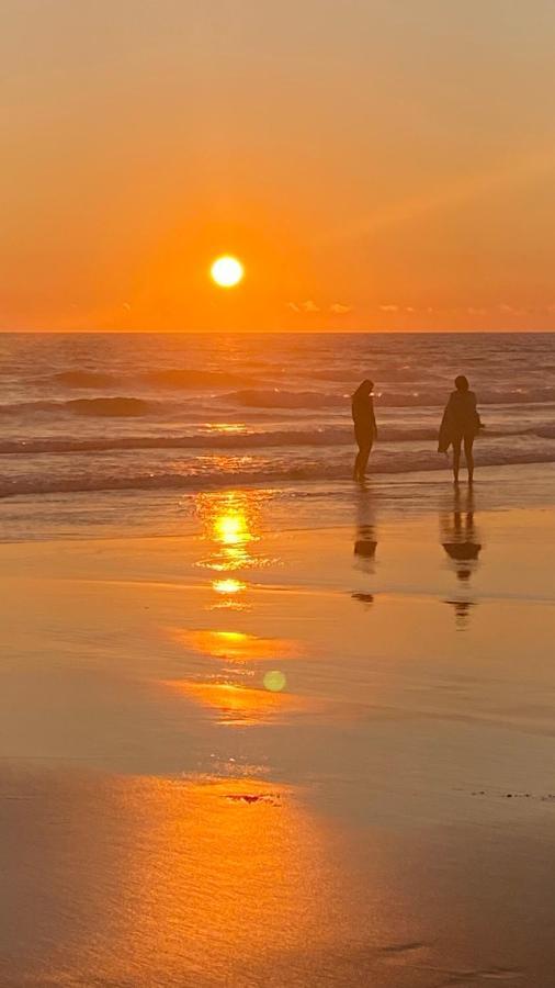 Rock'S Beach Spot Front Costa da Caparica Esterno foto