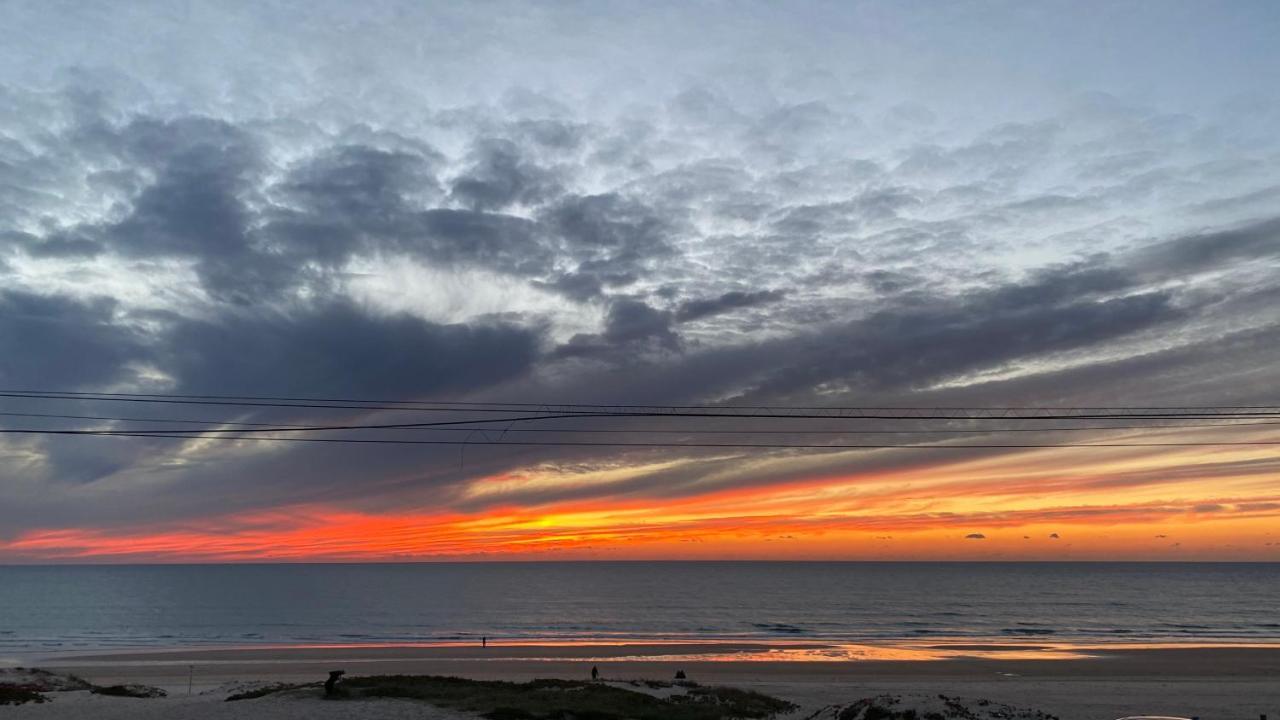 Rock'S Beach Spot Front Costa da Caparica Esterno foto